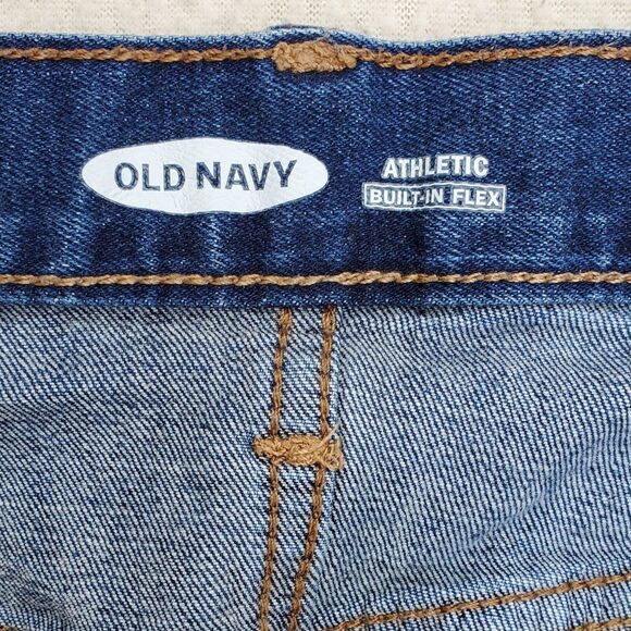 Old Navy Athletic Built-In Flex Jeans 31W x 30L - Picture 2 of 4